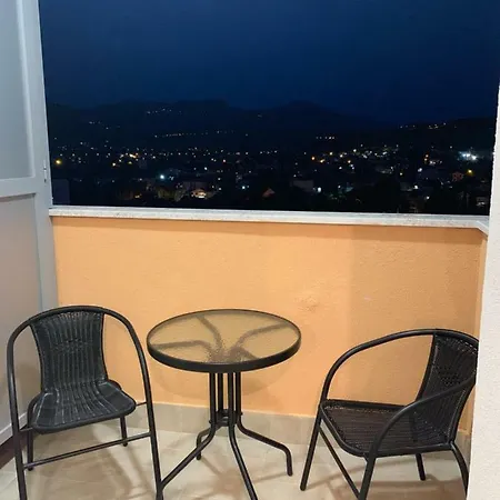 The Riverside Penthouse Studio * Podgorica